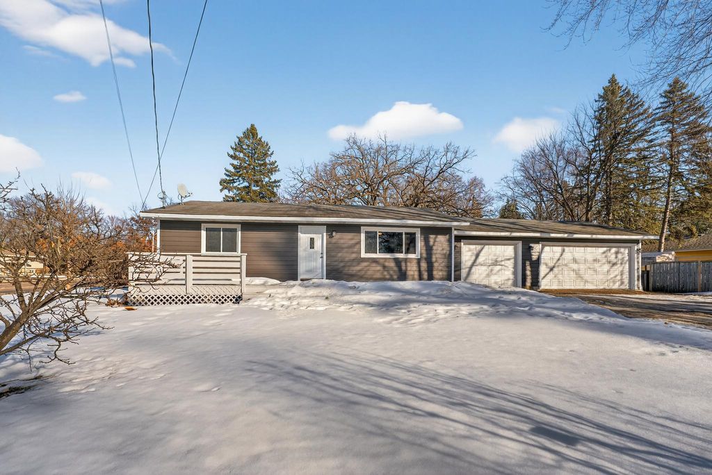 Photo of 26487 Fenwick Avenue, Wyoming, MN 55092 (MLS # 7025277)