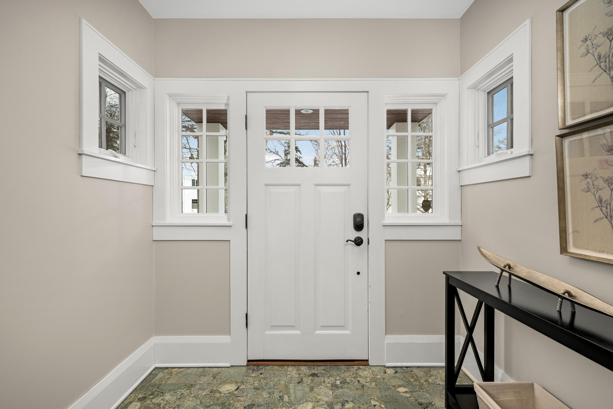 2192 Wellesley Avenue