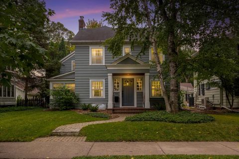 2192 Wellesley Avenue Saint Paul MN 55105