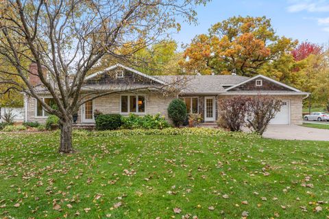 407 Turners Crossroad N Golden Valley MN 55422