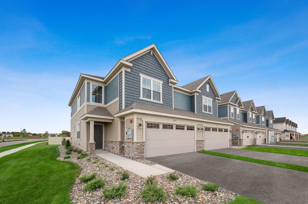 Photo of 1705 Tyrone Drive, Shakopee, MN 55379 (MLS # 7007967)