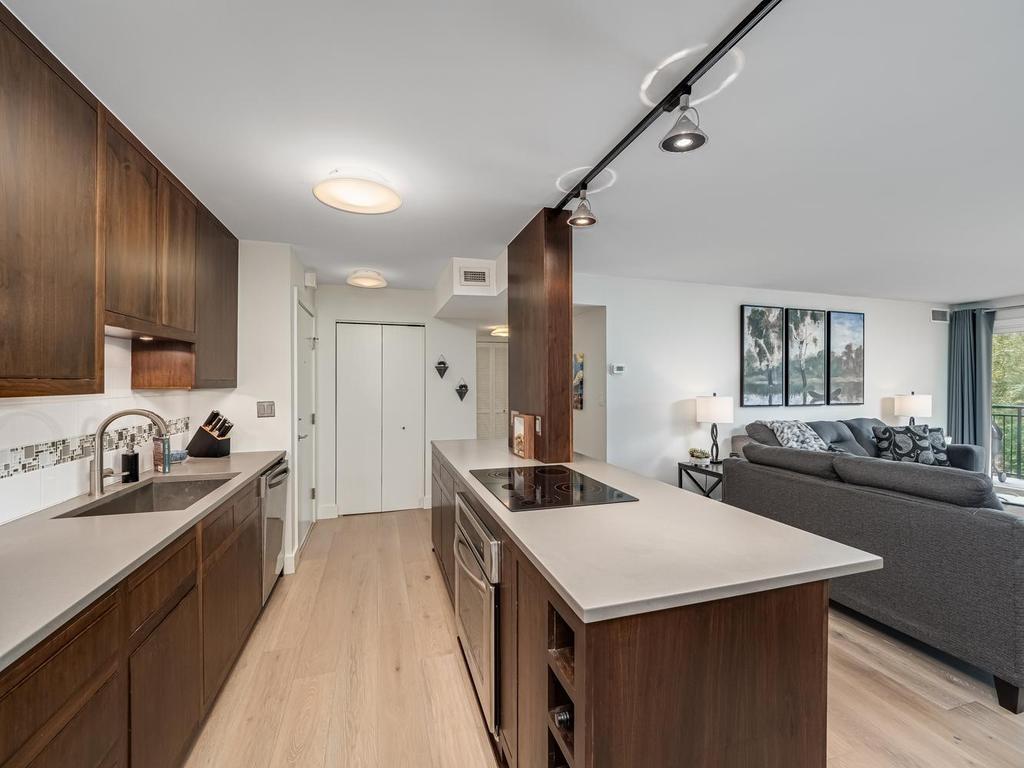 1200 Nicollet Mall 507