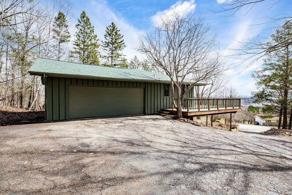 Photo of 2207 Heather Avenue, Duluth, MN 55803 (MLS # 7114409)