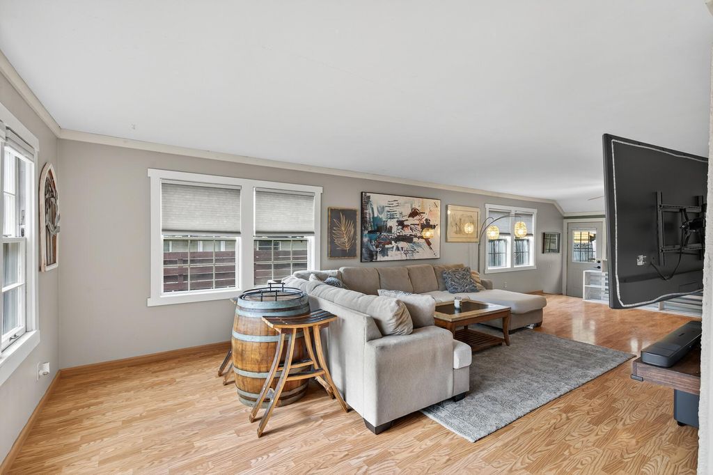 Photo of 2075 Dorothy Avenue, White Bear Lake, MN 55110 (MLS # 6822273)