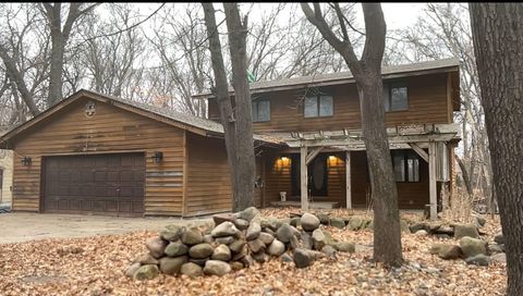 Photo of 939 Lois Lane, Lino Lakes, MN 55014 (MLS # 6805694)