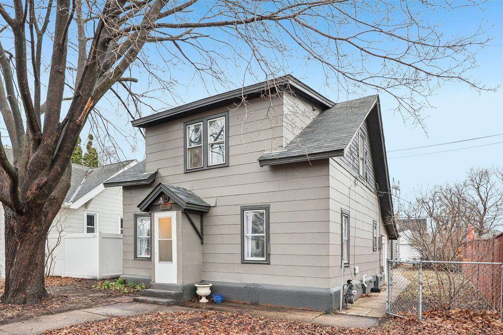 Photo of 1259 Hewitt Avenue, Saint Paul, MN 55104 (MLS # 7042817)