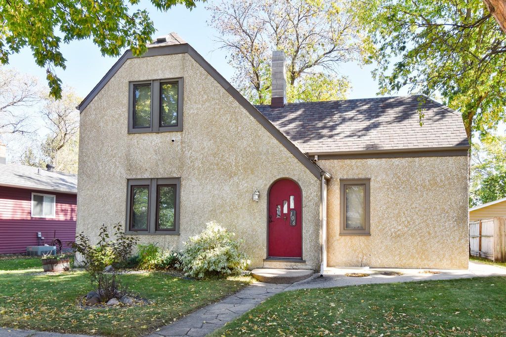 Photo of 106 4th Street SE, Barnesville, MN 56514 (MLS # 7021129)