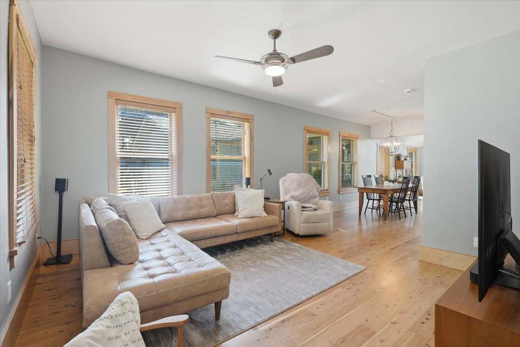Photo of 815 Maple Street W, Stillwater, MN 55082 (MLS # 7118512)