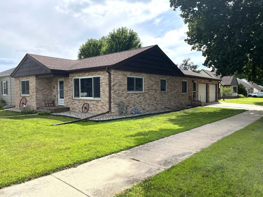Photo of 600 Highland Avenue, Fairmont, MN 56031 (MLS # 7108508)