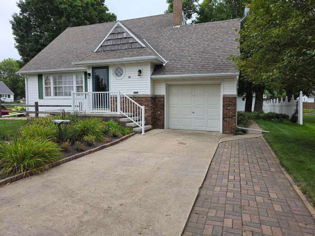 Photo of 413 Oscar Avenue N, Canby, MN 56220 (MLS # 7127844)