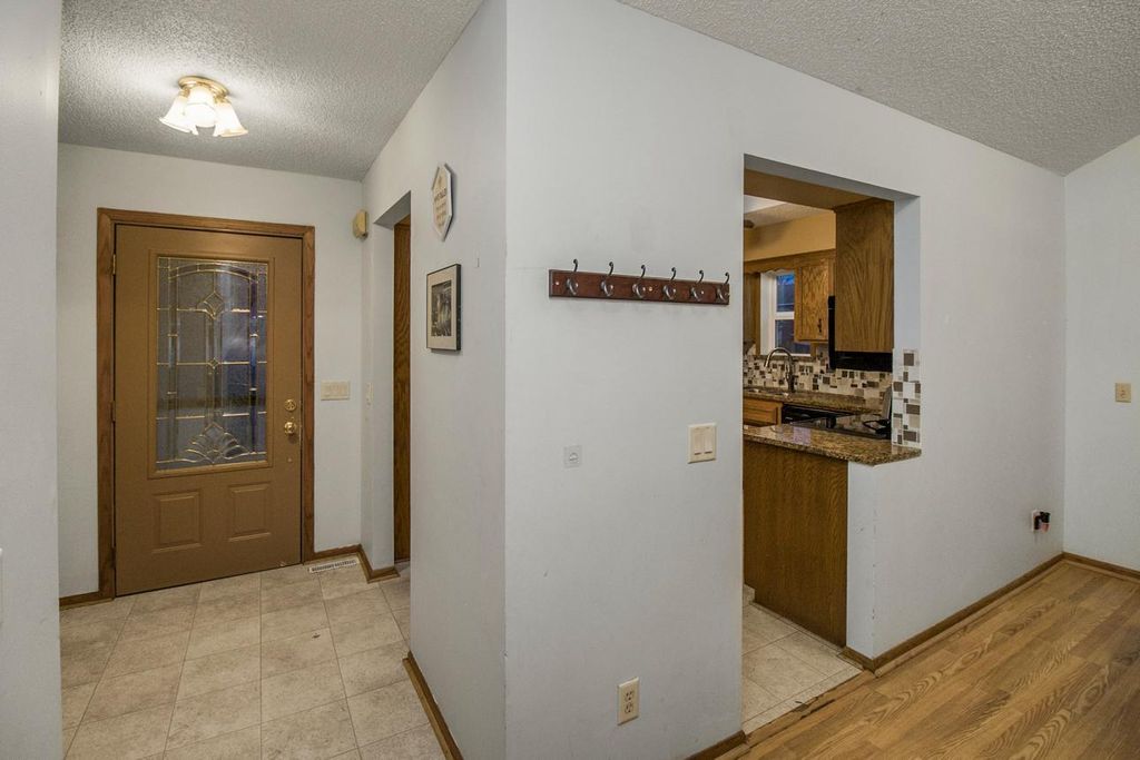 Photo of 3919 Princeton Trail, Eagan, MN 55123 (MLS # 7029646)