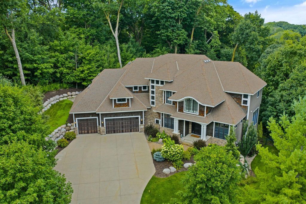 Photo of 4800 Woolman Court, Minnetonka, MN 55345 (MLS # 6808384)