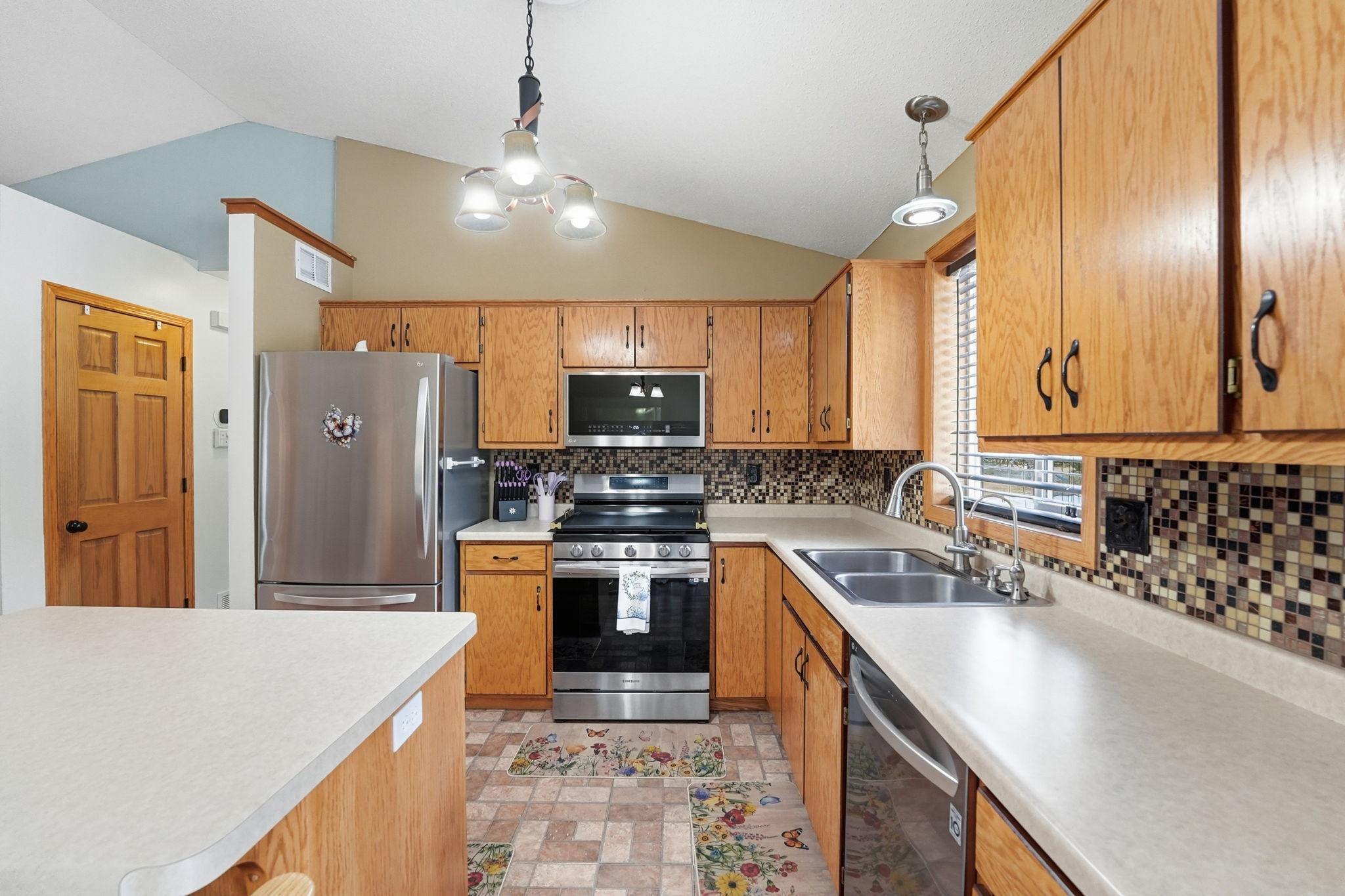 11249 Laura Circle