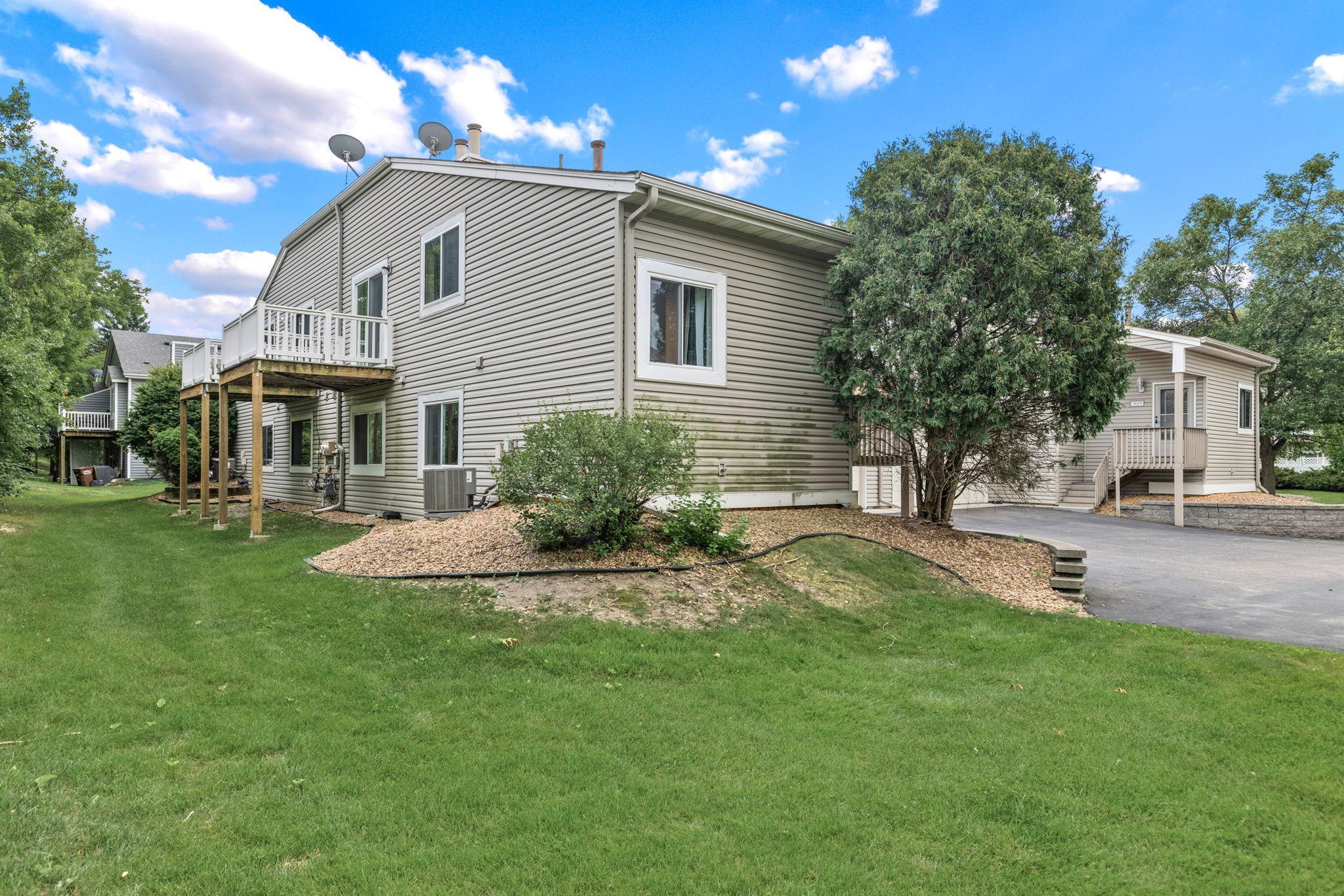 5621 Pompano Drive