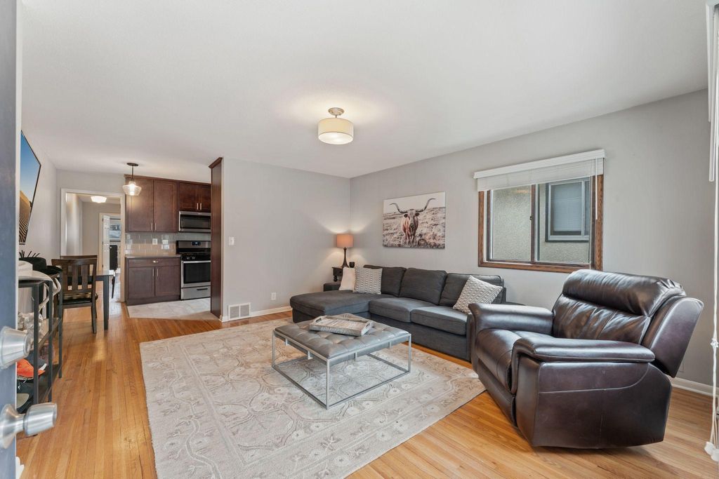 Photo of 5725 Xerxes Avenue S, Minneapolis, MN 55410 (MLS # 7027407)