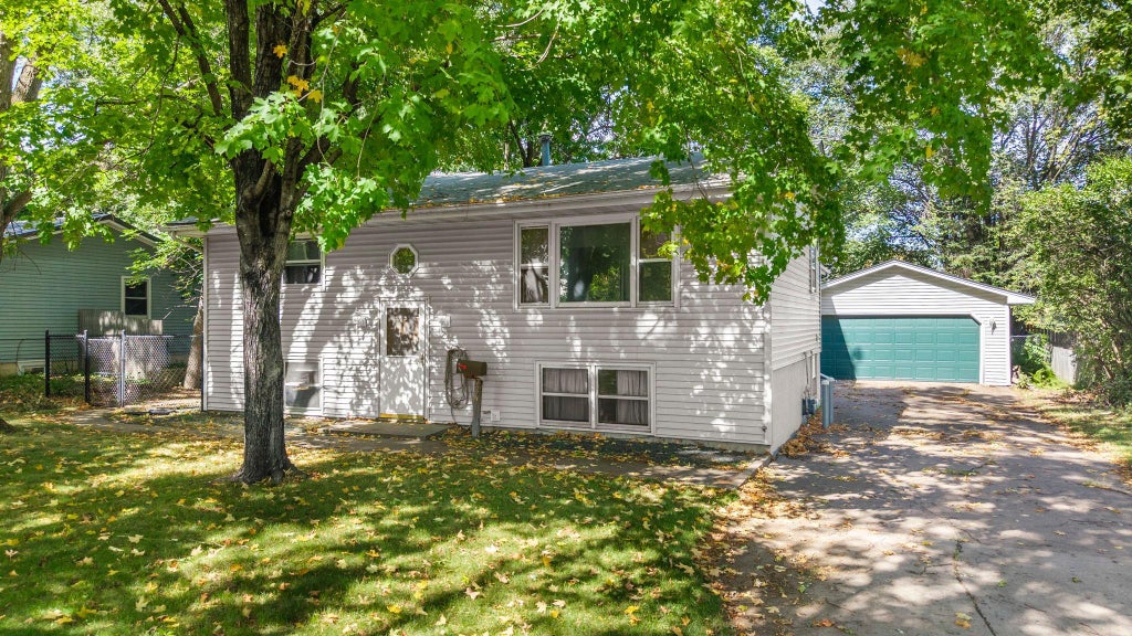 Photo of 324 11th Avenue SW, Cambridge, MN 55008 (MLS # 7144482)