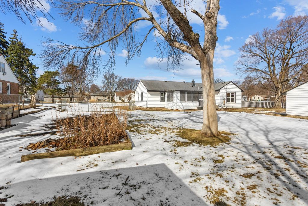 Photo of 8601 1st Avenue S, Bloomington, MN 55420 (MLS # 7039671)