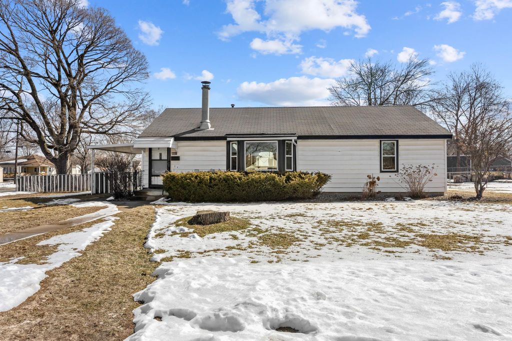 Photo of 8601 1st Avenue S, Bloomington, MN 55420 (MLS # 7039671)