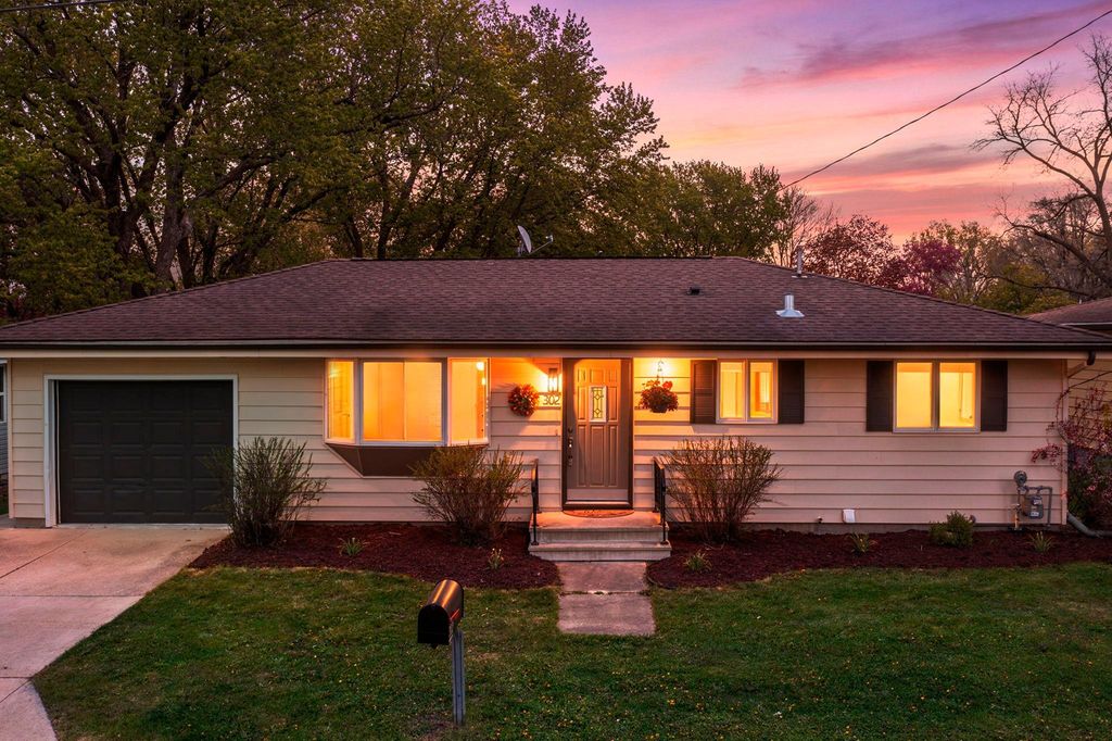 Photo of 302 5th Avenue NW, Dodge Center, MN 55927 (MLS # 7067165)
