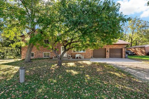 Photo of 2130 198th Street W, Faribault, MN 55021 (MLS # 6802847)