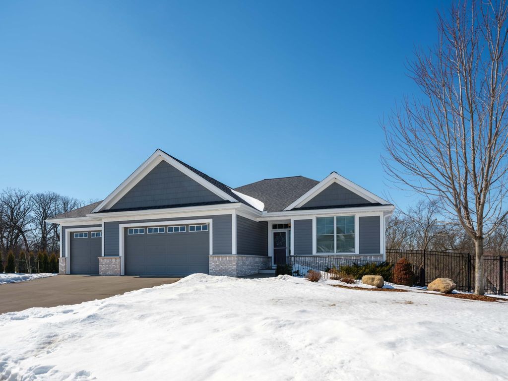 Photo of 2482 Fieldstone Road SW, Rochester, MN 55902 (MLS # 7039663)