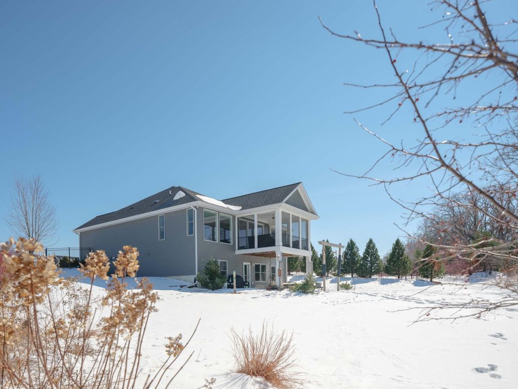 Photo of 2482 Fieldstone Road SW, Rochester, MN 55902 (MLS # 7039663)