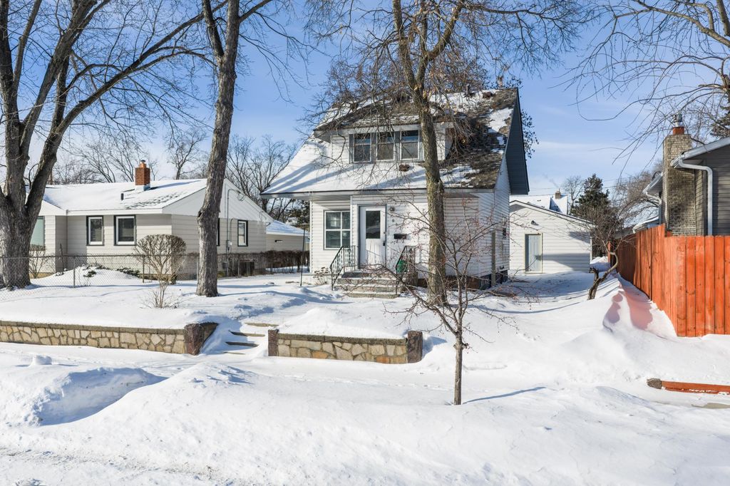 Photo of 847 32nd Avenue N, Saint Cloud, MN 56303 (MLS # 7010400)