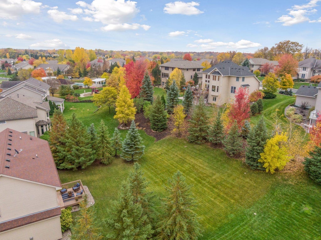 Photo of 7645 Ridgeview Way, Chanhassen, MN 55317 (MLS # 7126798)