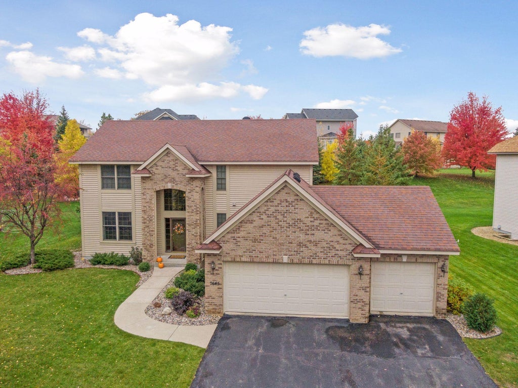 Photo of 7645 Ridgeview Way, Chanhassen, MN 55317 (MLS # 7126798)