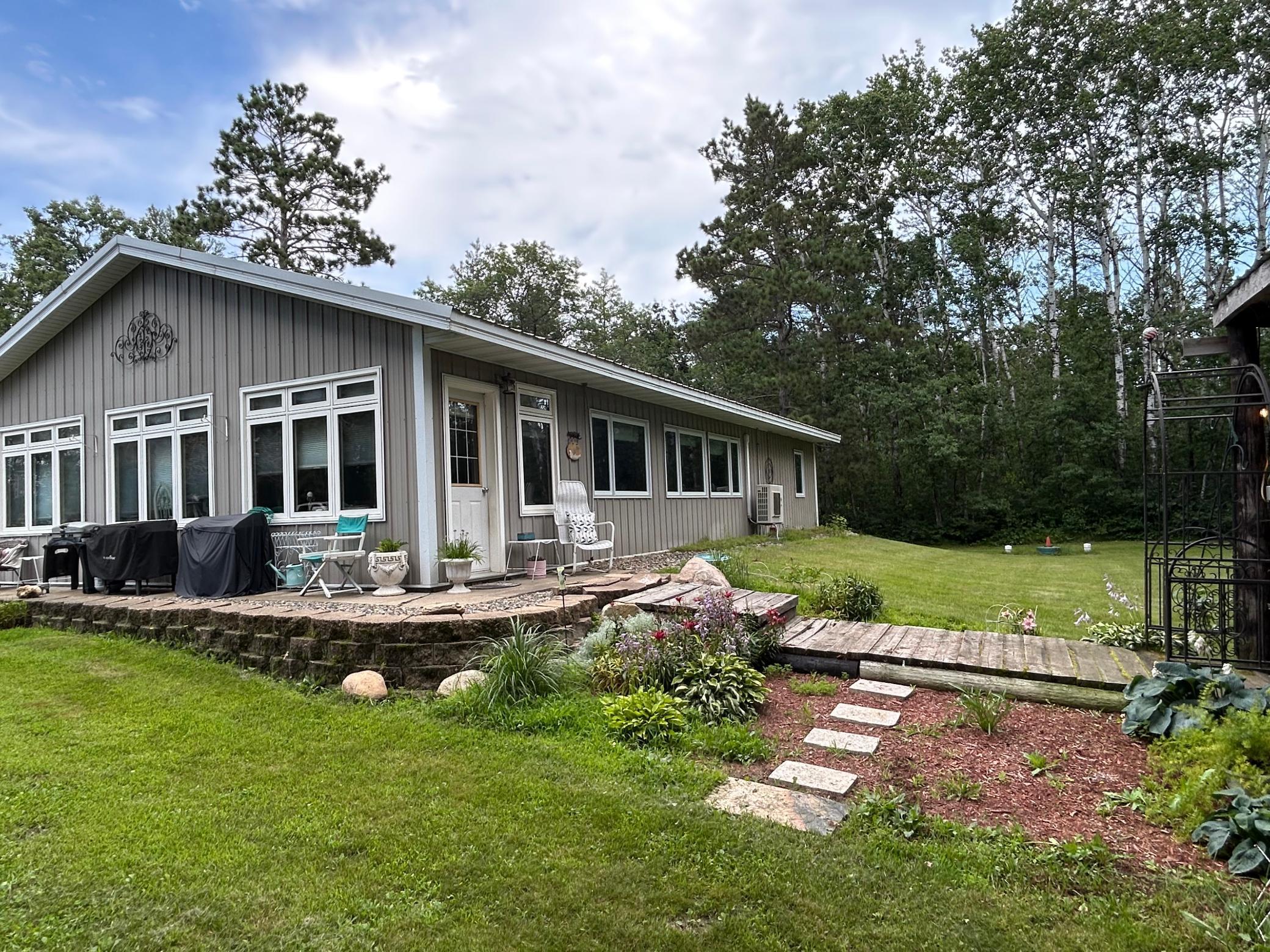 22735 County 18