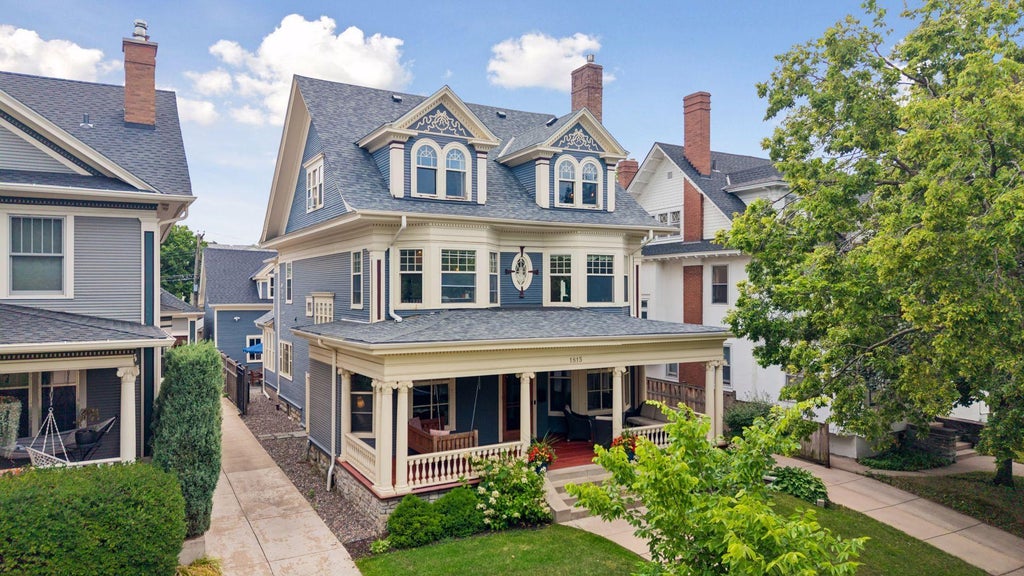 Photo of 1815 Fremont Avenue S, Minneapolis, MN 55403 (MLS # 7110682)