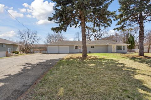 2121 Old County Road 34 Place Burnsville MN 55337