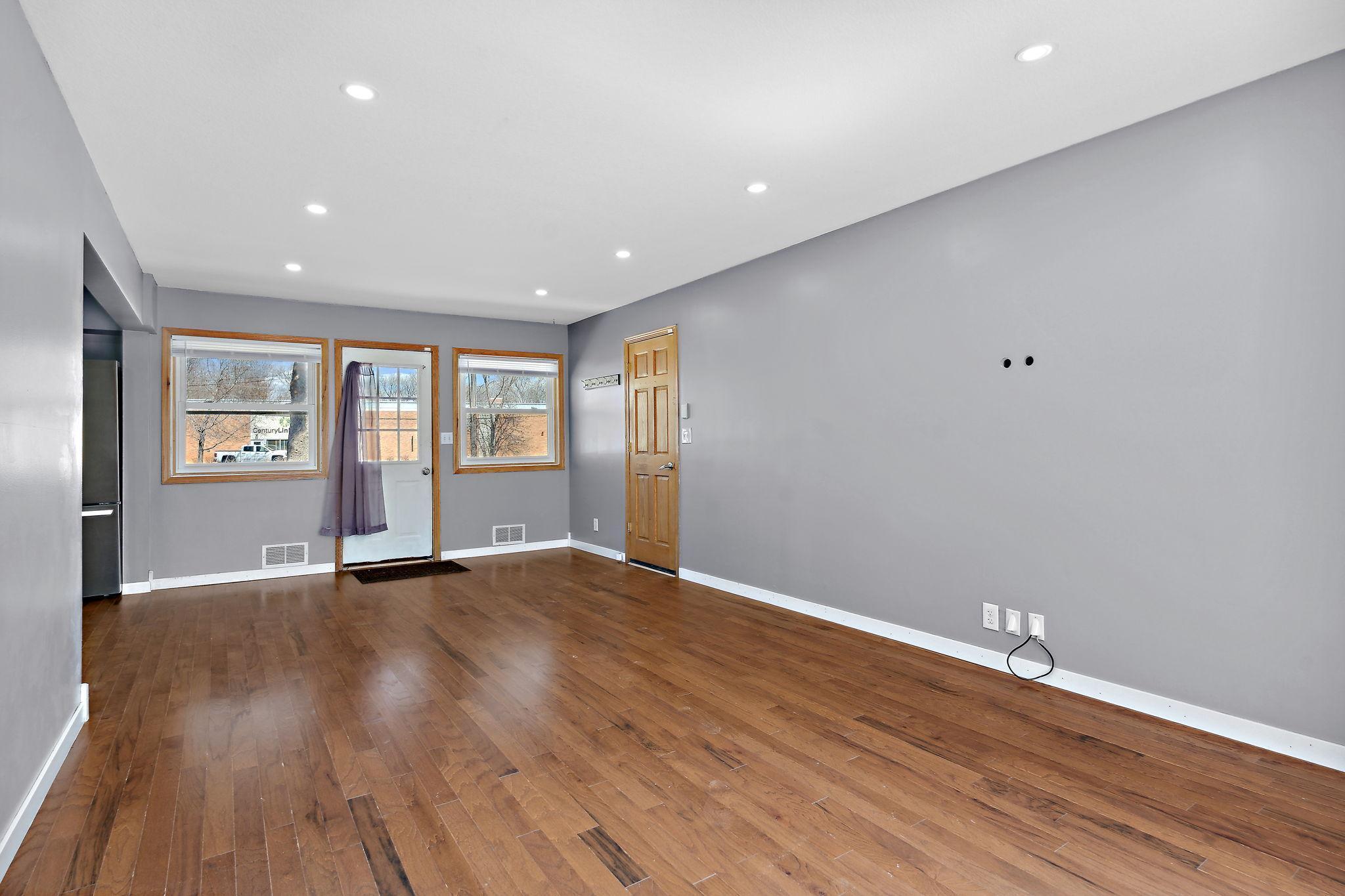 2121 Old County Road 34 Place