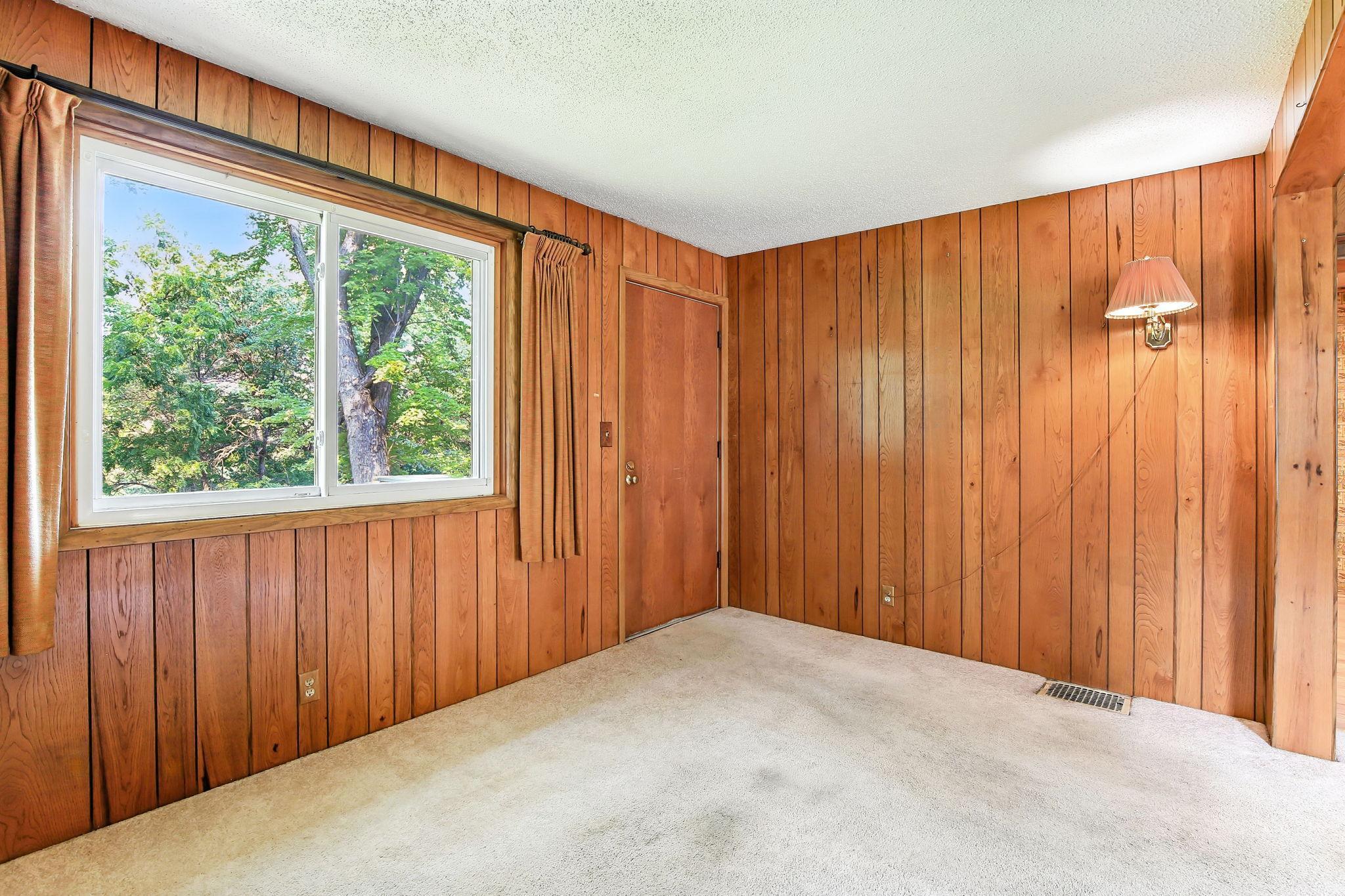3266 W Owasso Boulevard
