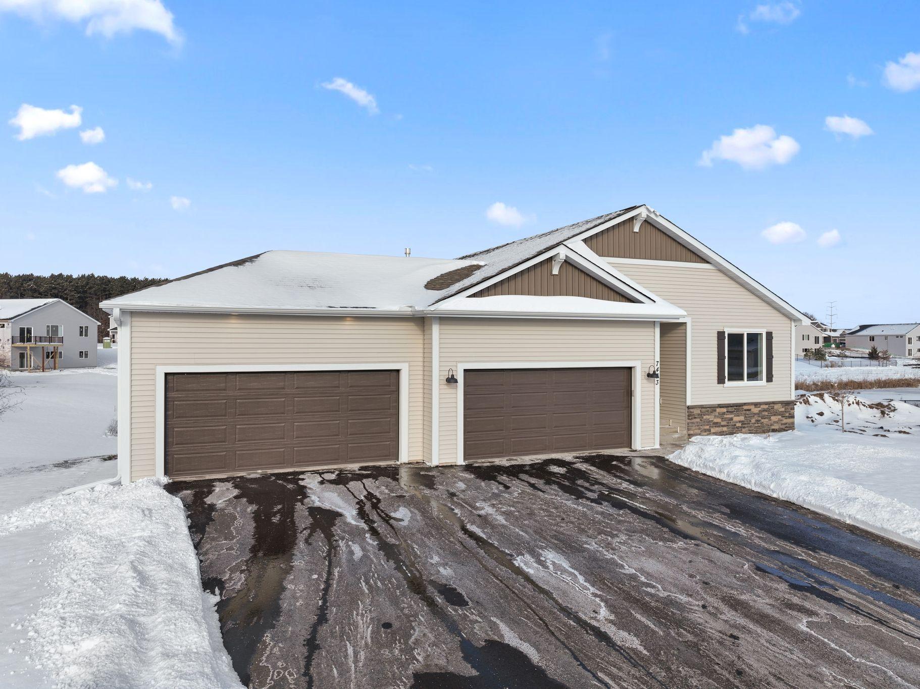 7473 170th Avenue NW