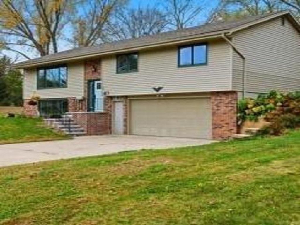 Photo of 417 S Park Lane, Le Sueur, MN 56058 (MLS # 7001841)