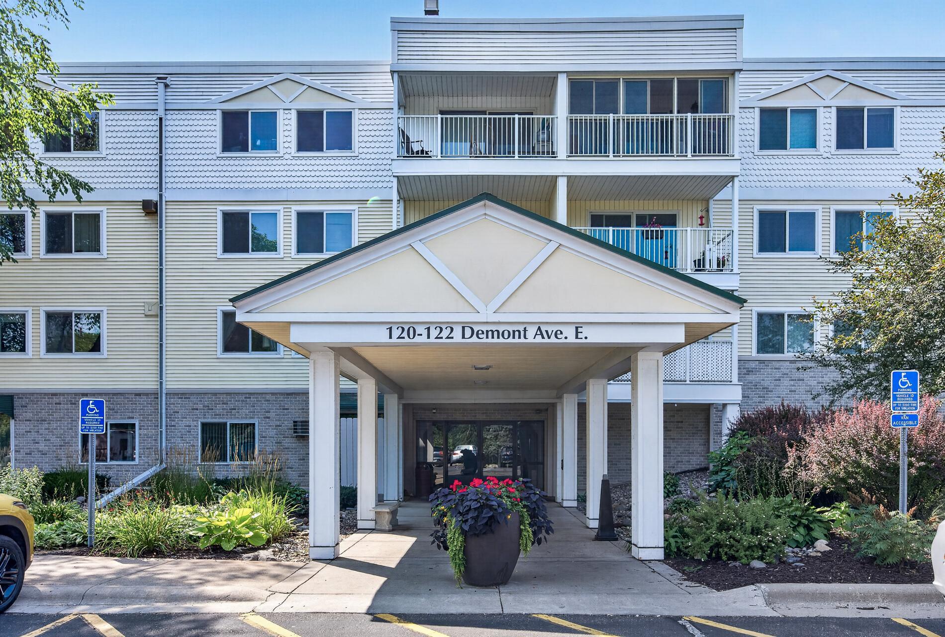 122 Demont Avenue E 362