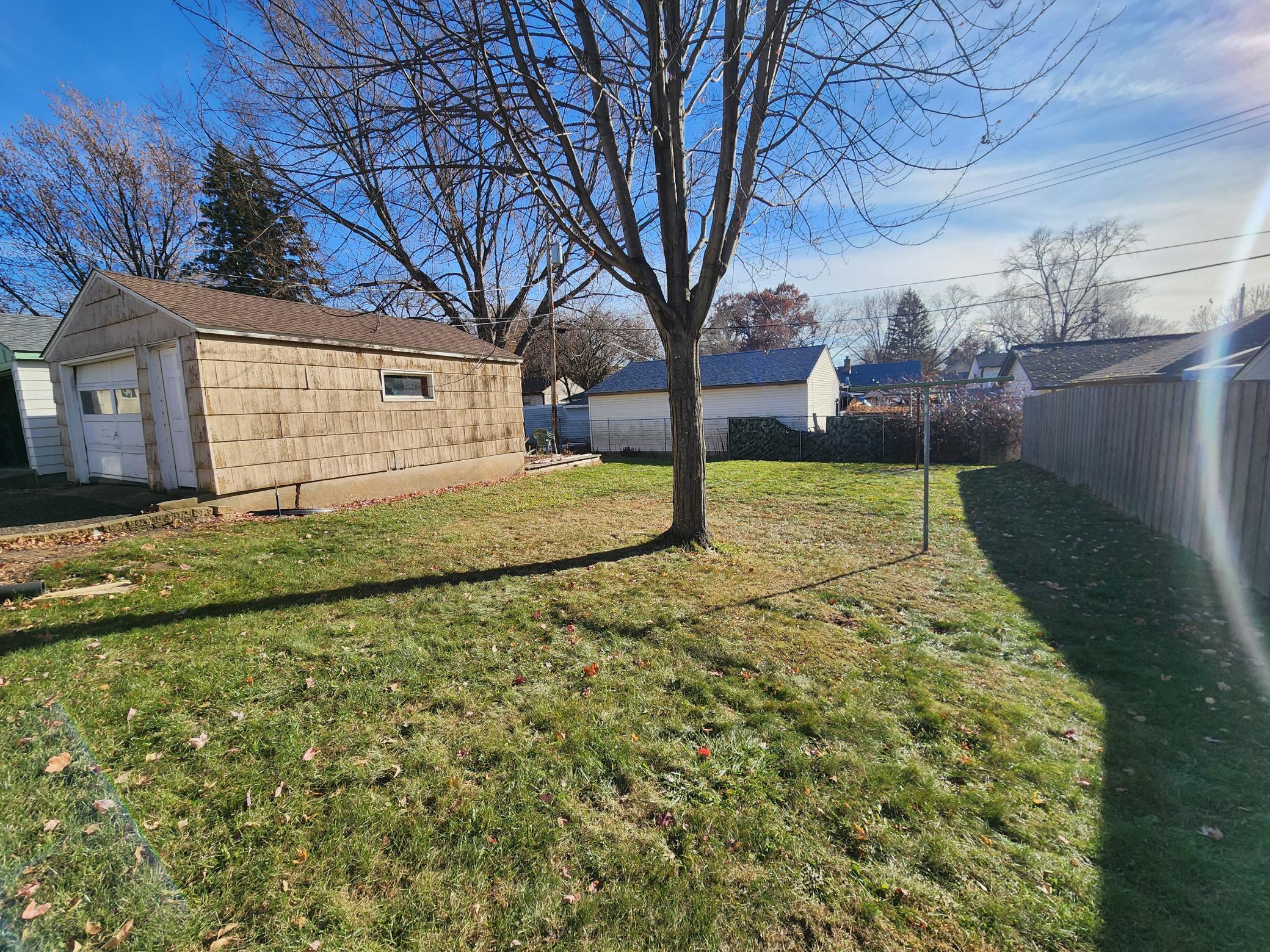 1728 Orange Avenue E