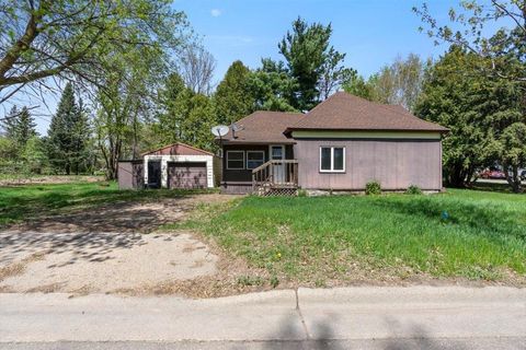 323 4th Street SE Staples MN 56479