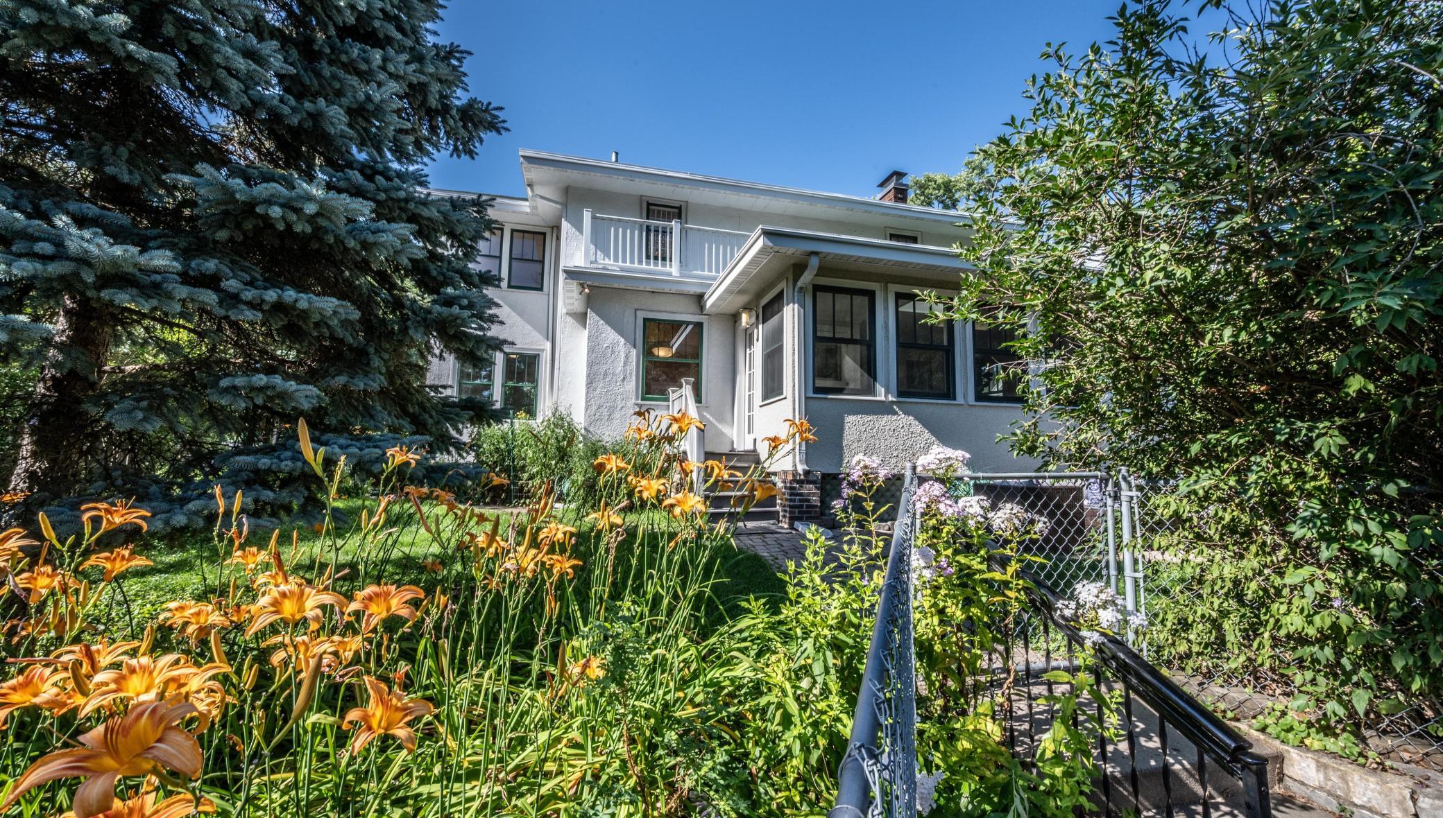 4717 28th Street W