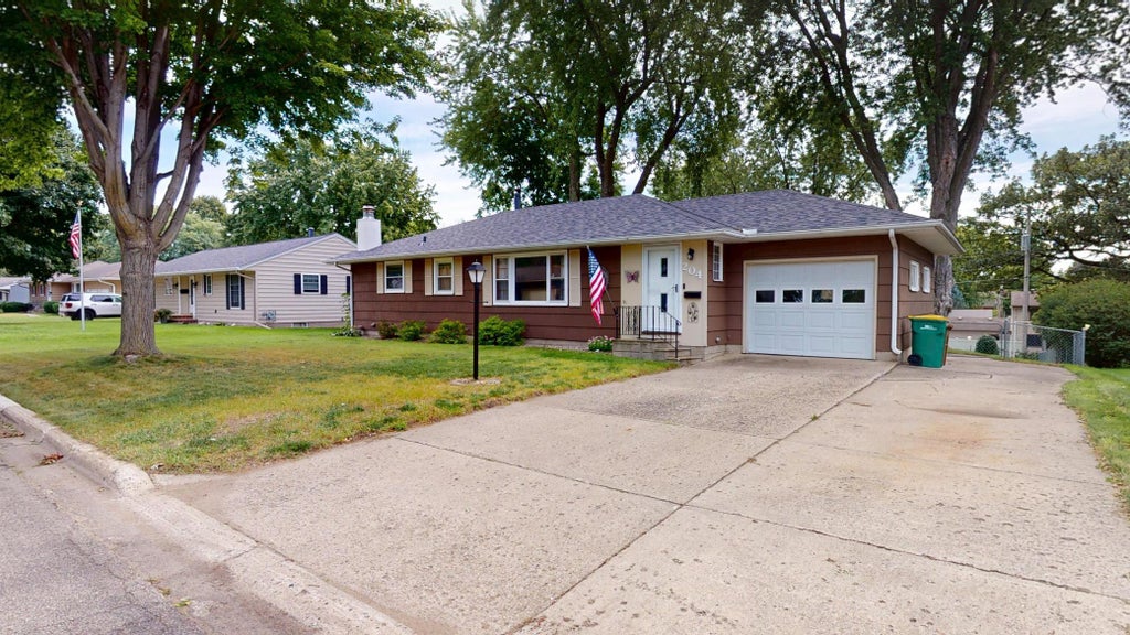 Photo of 204 Fairview Drive, Albert Lea, MN 56007 (MLS # 7145396)