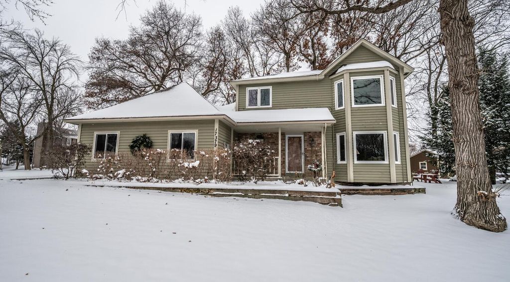 Photo of 17379 Hayes Avenue, Lakeville, MN 55044 (MLS # 6816215)