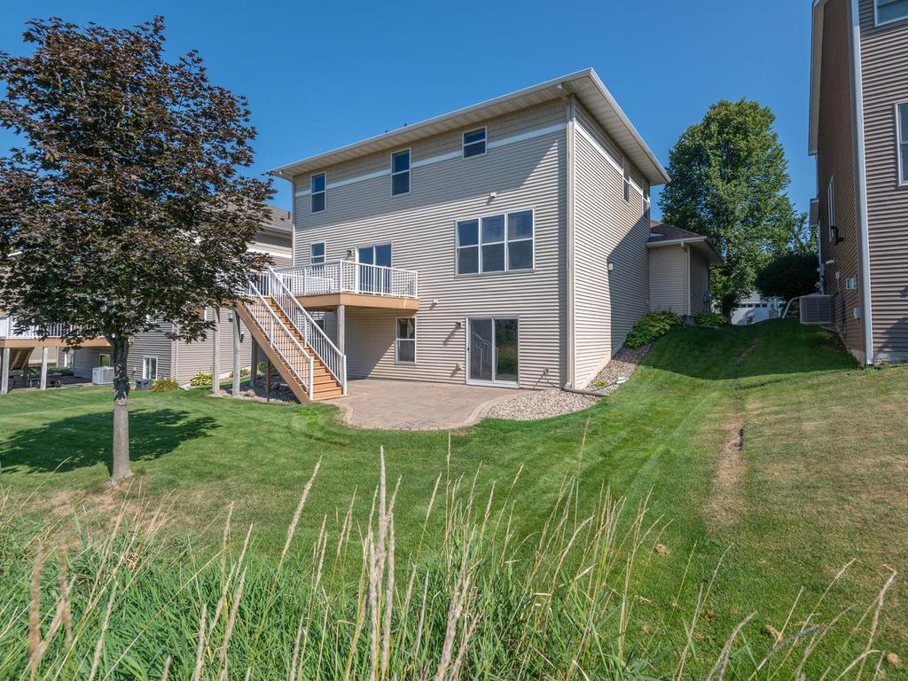 Photo of 1511 Pembroke Pass, Chanhassen, MN 55317 (MLS # 7128007)