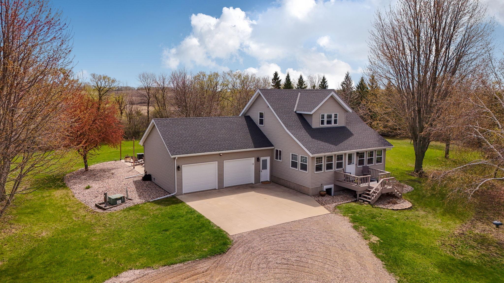 4909 County Road 9 NE