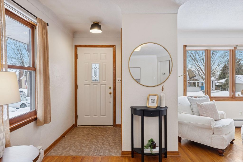 Photo of 1845 Rome Avenue, Saint Paul, MN 55116 (MLS # 6784406)