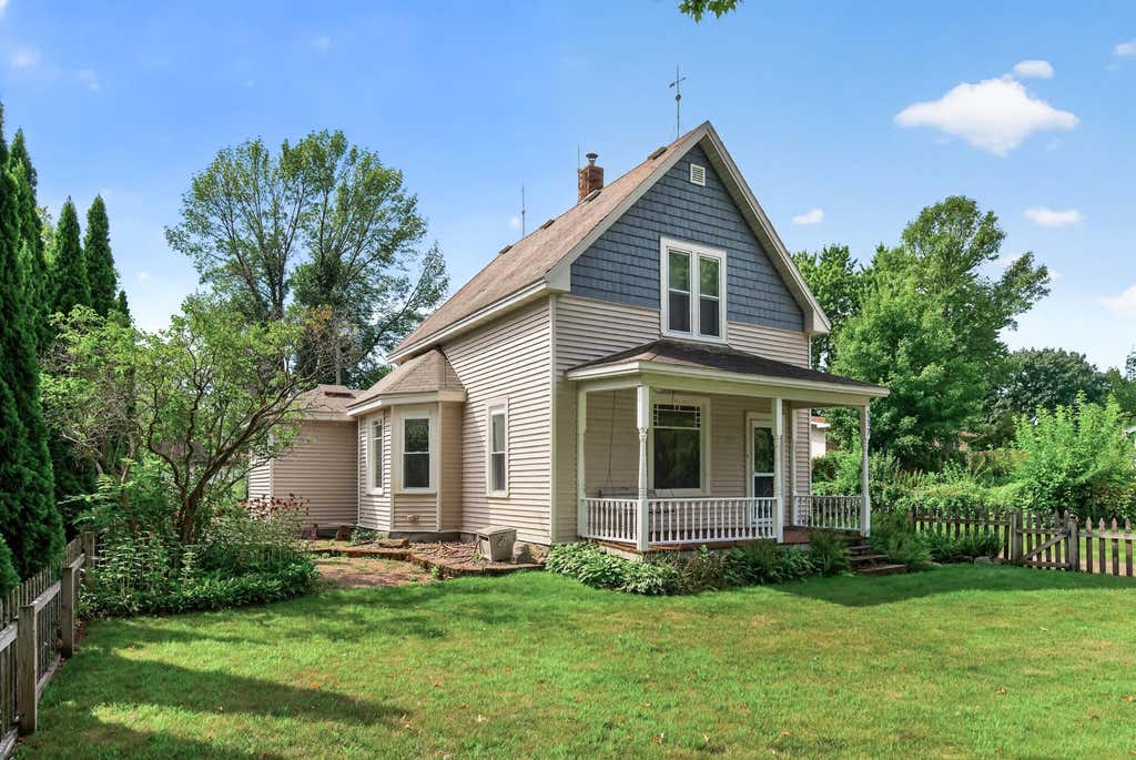 Photo of 117 Lockey Avenue, Center City, MN 55012 (MLS # 7129524)