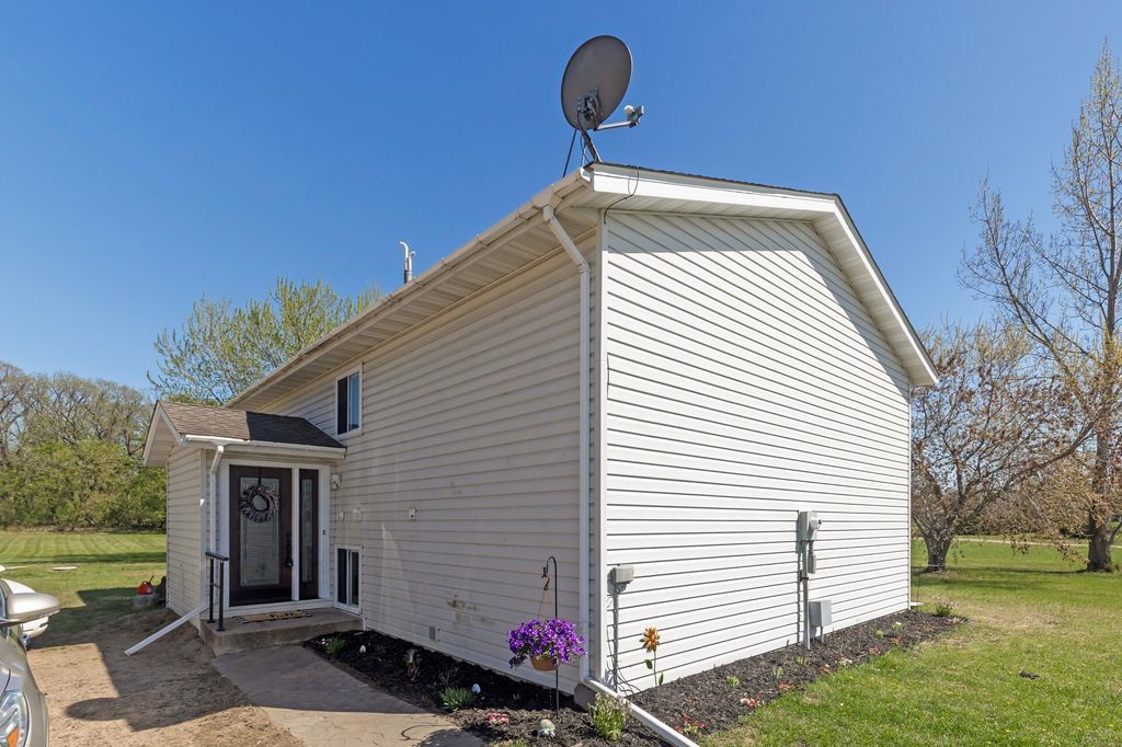 Photo of 27995 Forest Boulevard, Wyoming, MN 55092 (MLS # 7041687)