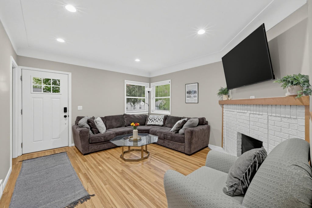 Photo of 3514 3rd Street NE, Minneapolis, MN 55418 (MLS # 7160720)
