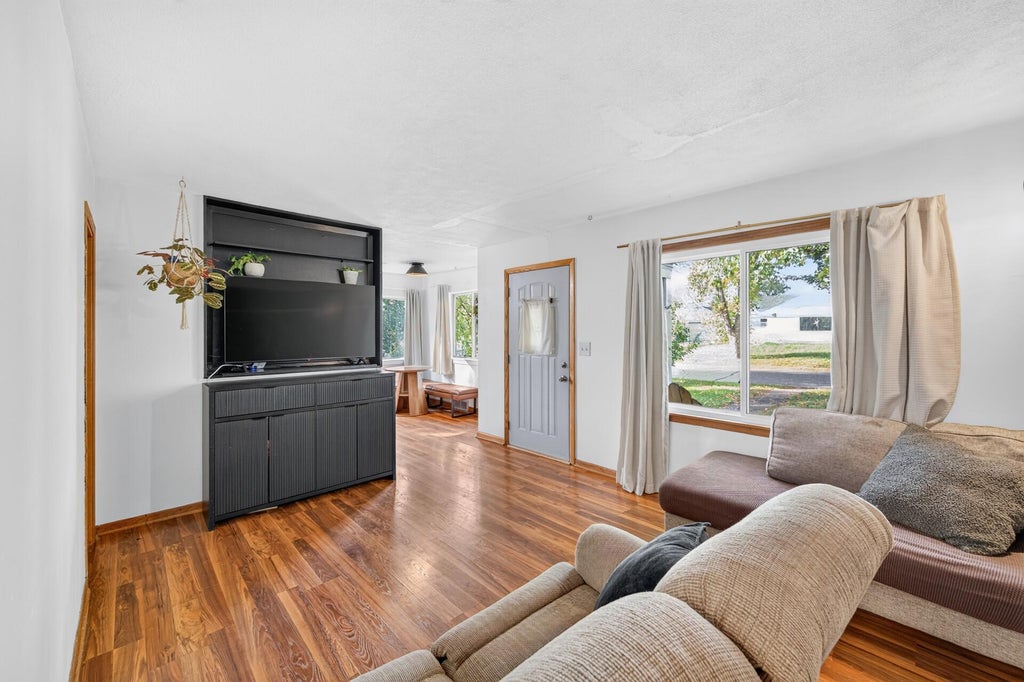 Photo of 1908 Kathleen Drive, West Saint Paul, MN 55118 (MLS # 7154805)
