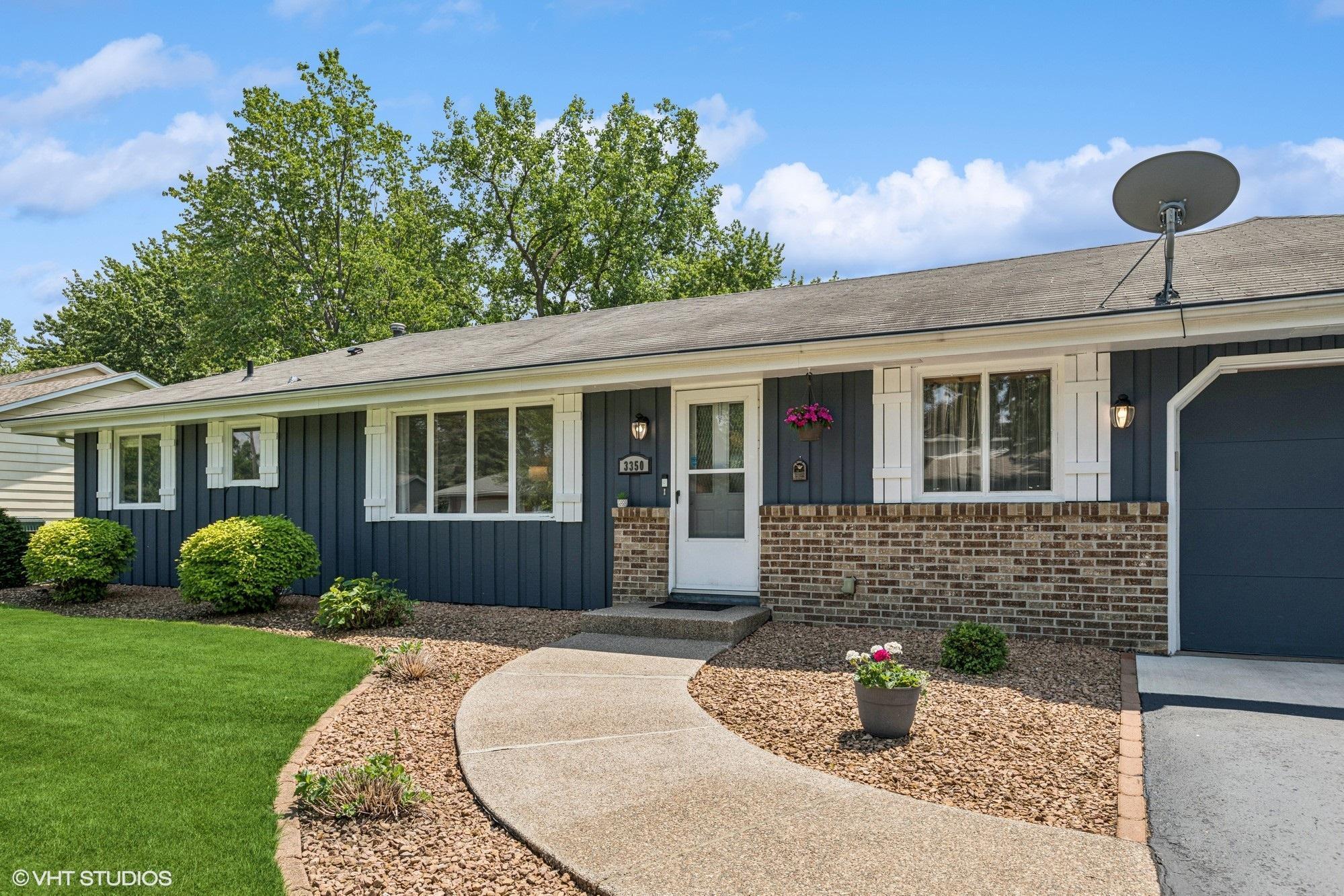 3350 Upper 147th Street W